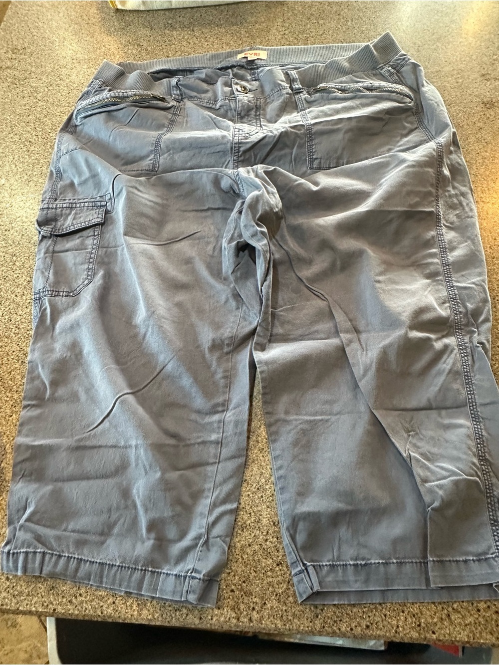 Womens capri pants